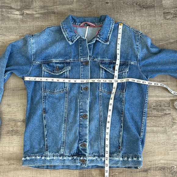 Free People Ramona Trucker Denim Jean Jacket M - Picture 8 of 16